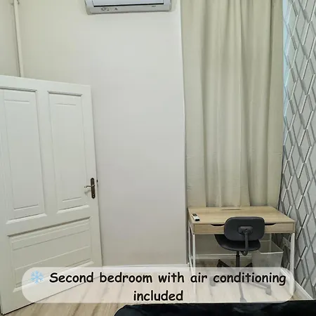 Unique Large Apartment In Central Budapest * Βουδαπέστη