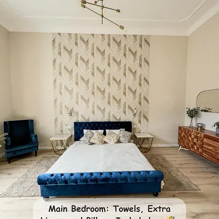 Unique Large Apartment In Central Budapest Διαμέρισμα