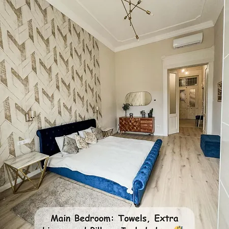 Unique Large Apartment In Central Budapest Daire Budapeşte